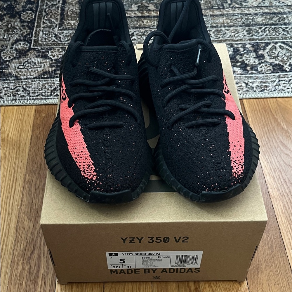 Adidas YZY 350 V2 Black and Red Sneakers SZ 5/6.5